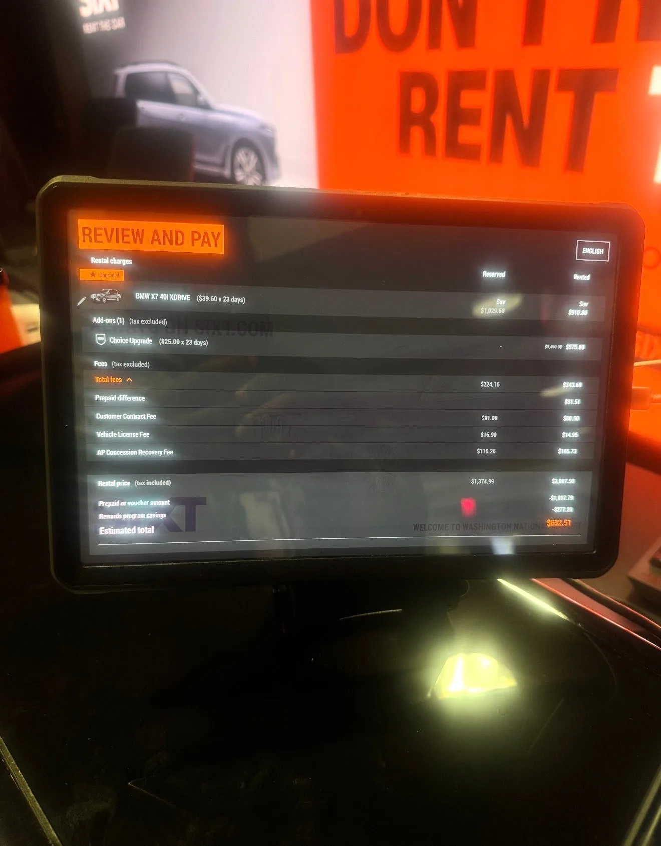 Sixt kiosk Review and Pay, BMW X7